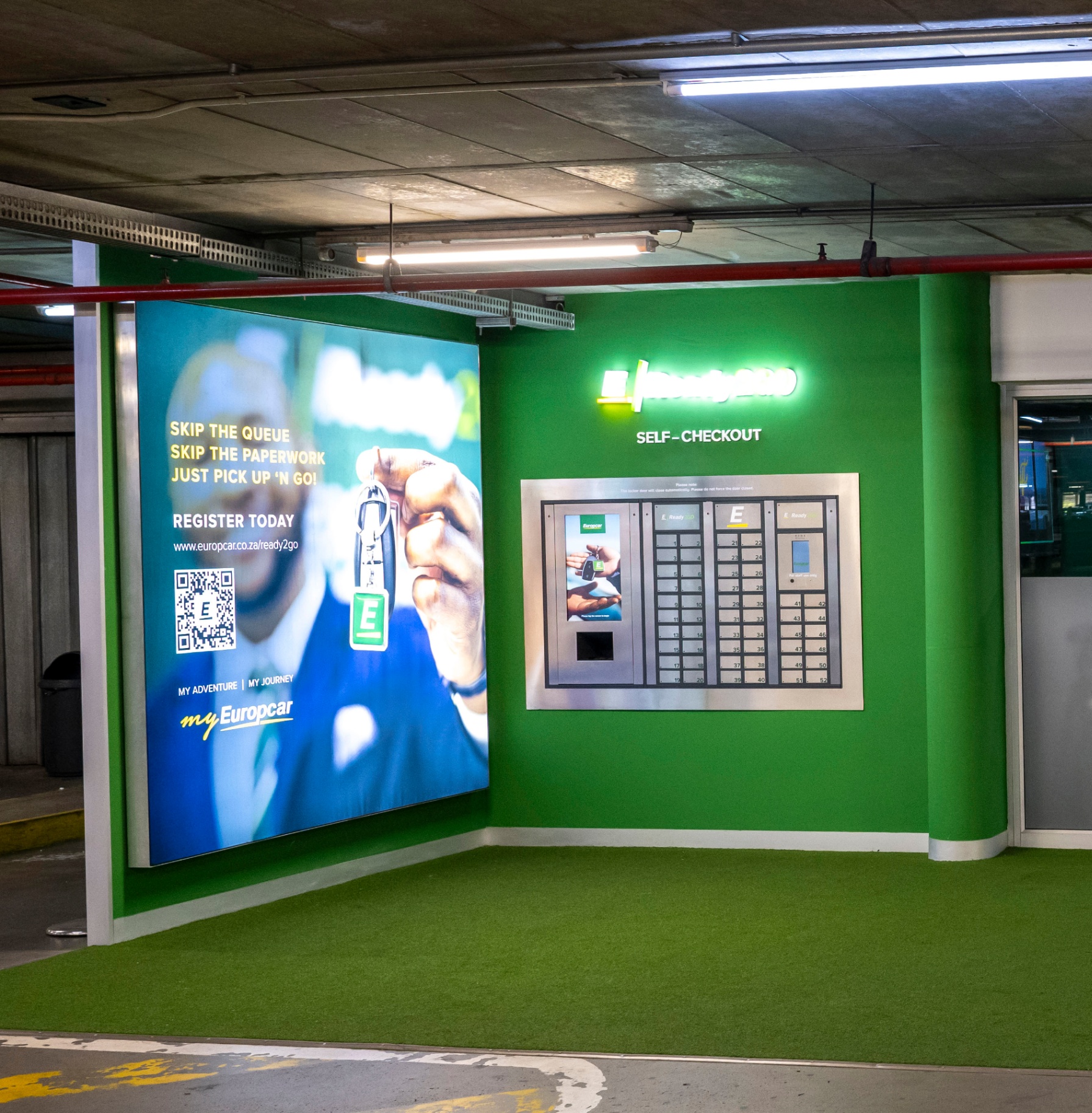 Self-checkout kiosk